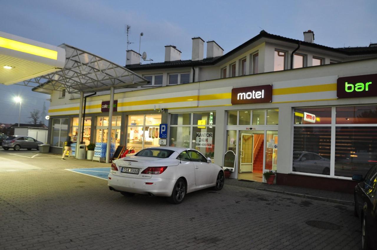 ساندومييش Motel Wig المظهر الخارجي الصورة