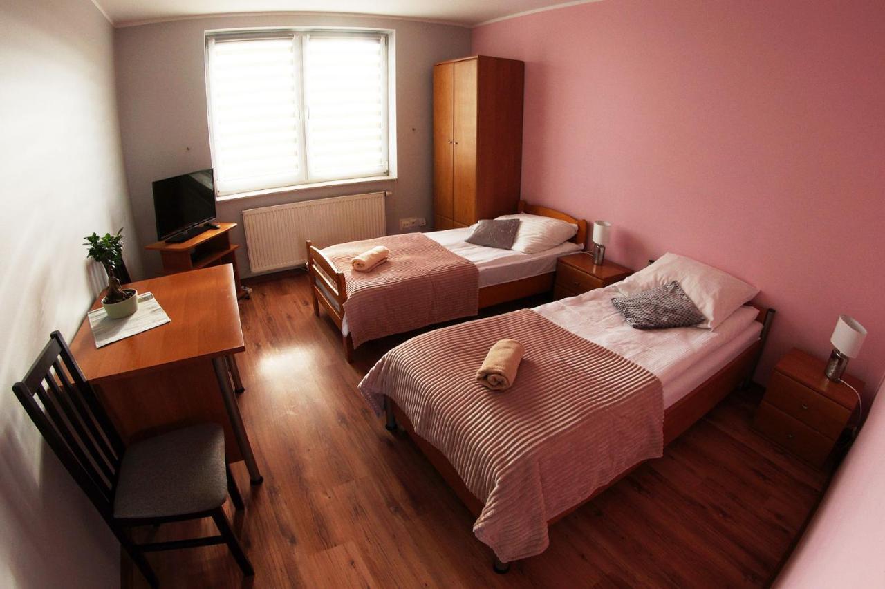 ساندومييش Motel Wig المظهر الخارجي الصورة